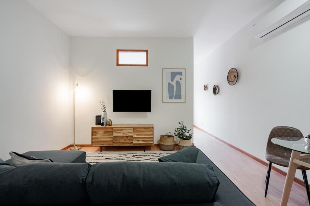 Modern Studio Near Metro Station Senhora da Hora Экстерьер фото