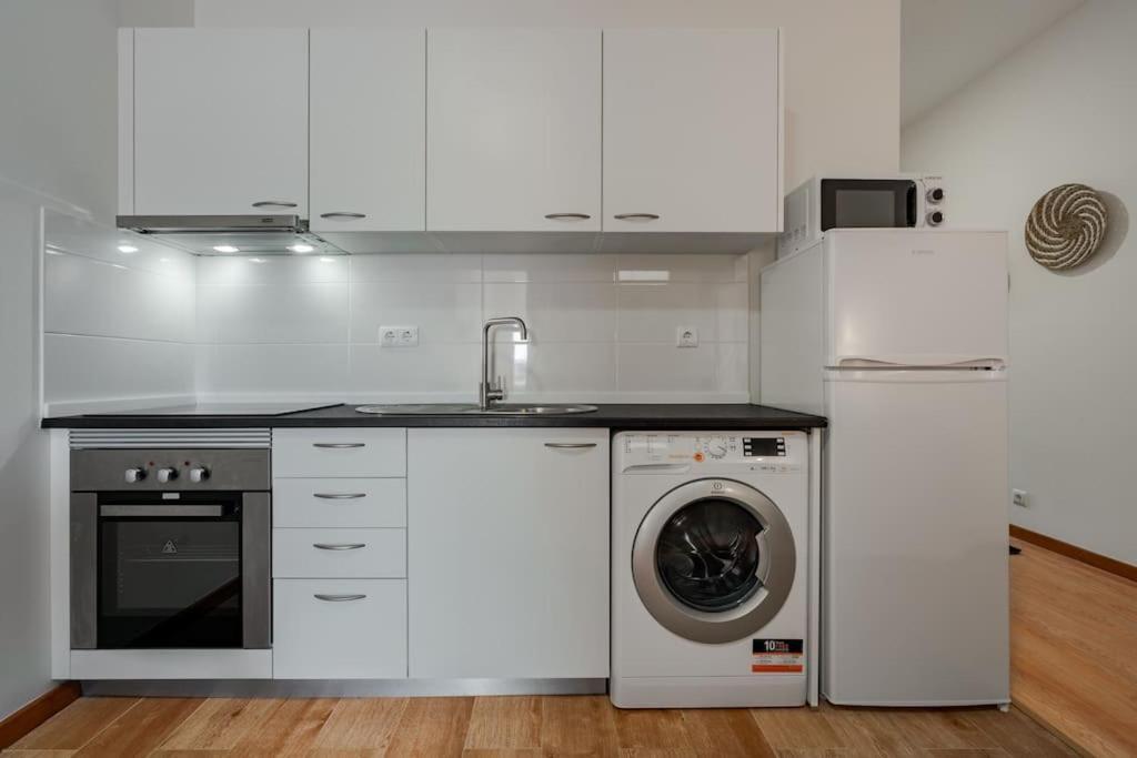 Modern Studio Near Metro Station Senhora da Hora Экстерьер фото